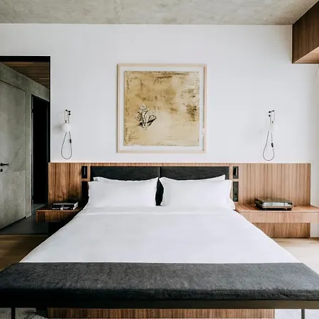 Nobu Hotel 5*